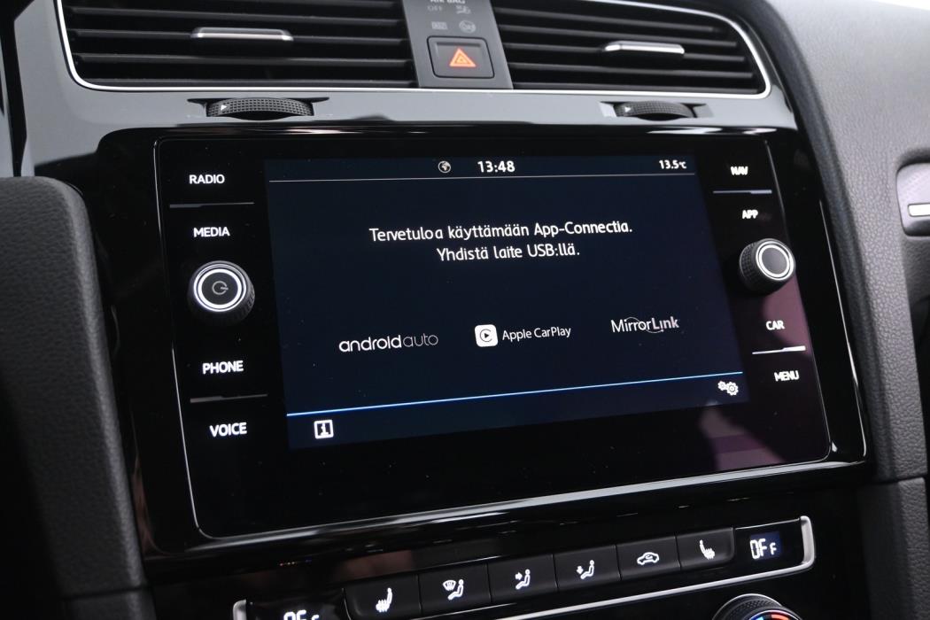 VOLKSWAGEN Golf 2020