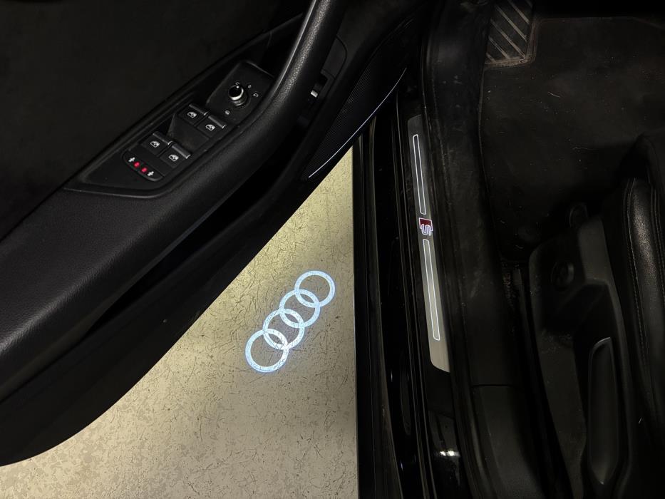 AUDI A4 2017