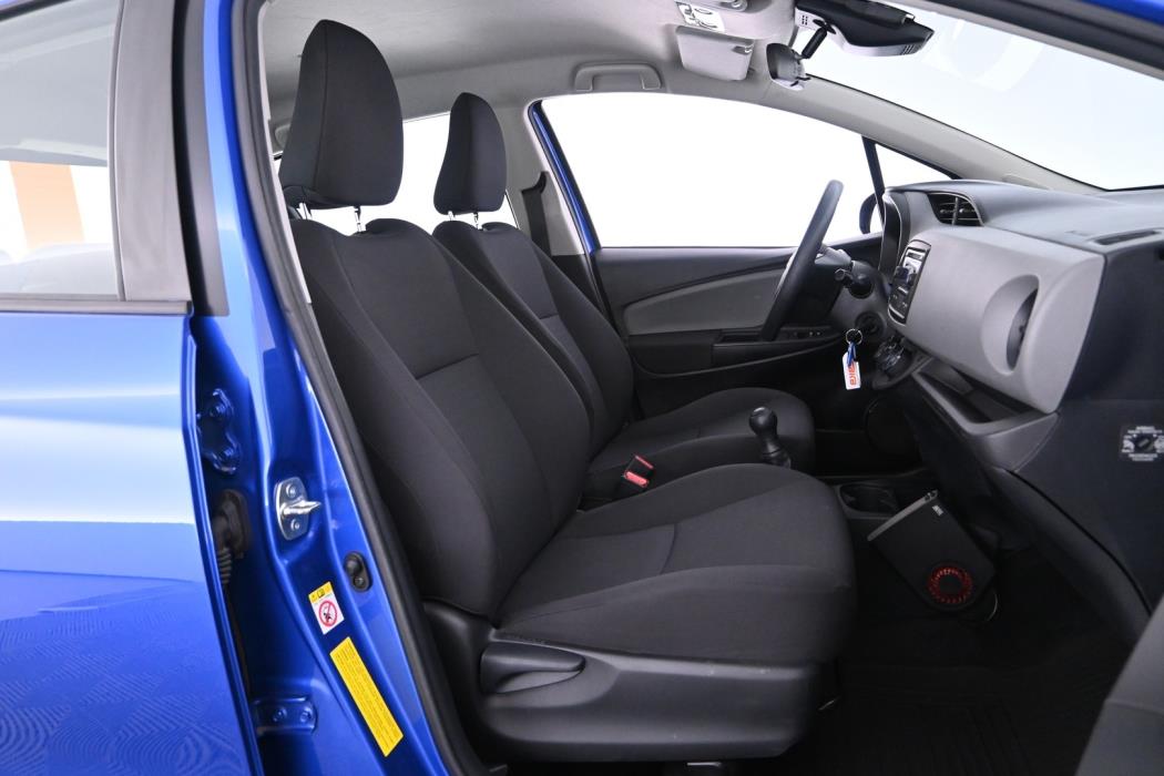 TOYOTA Yaris 2018