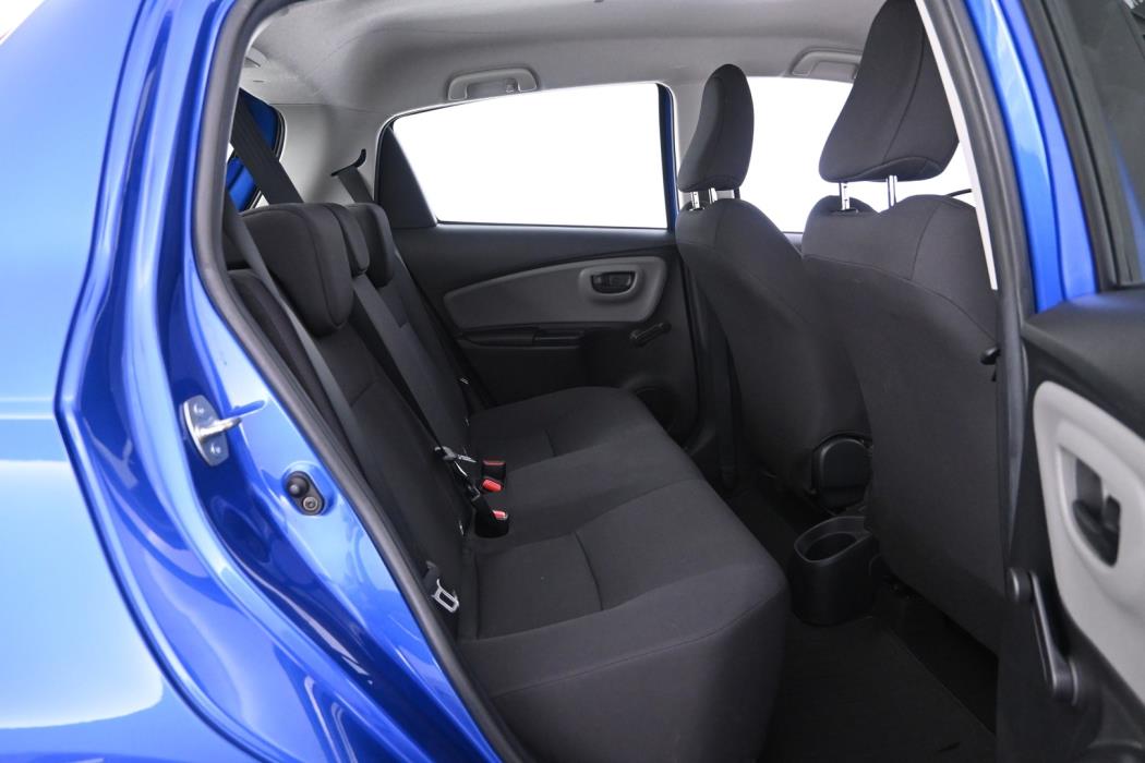 TOYOTA Yaris 2018