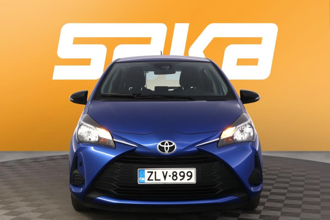 TOYOTA Yaris 2018
