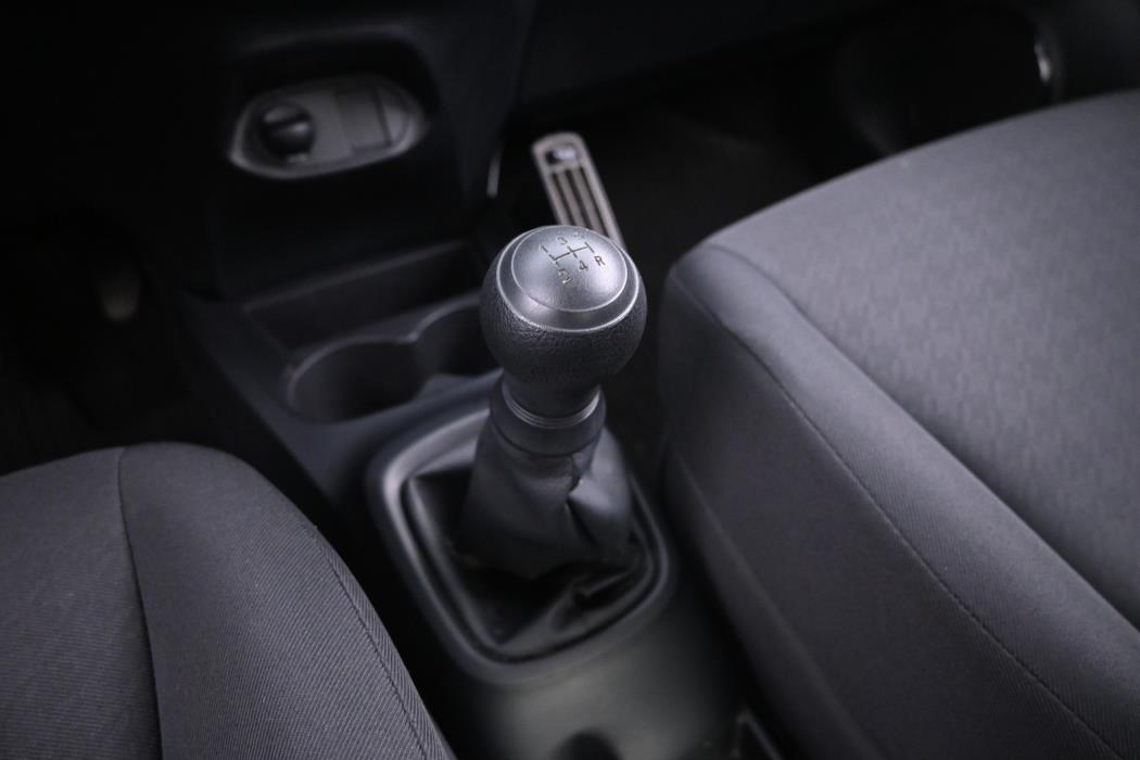 TOYOTA Yaris 2018