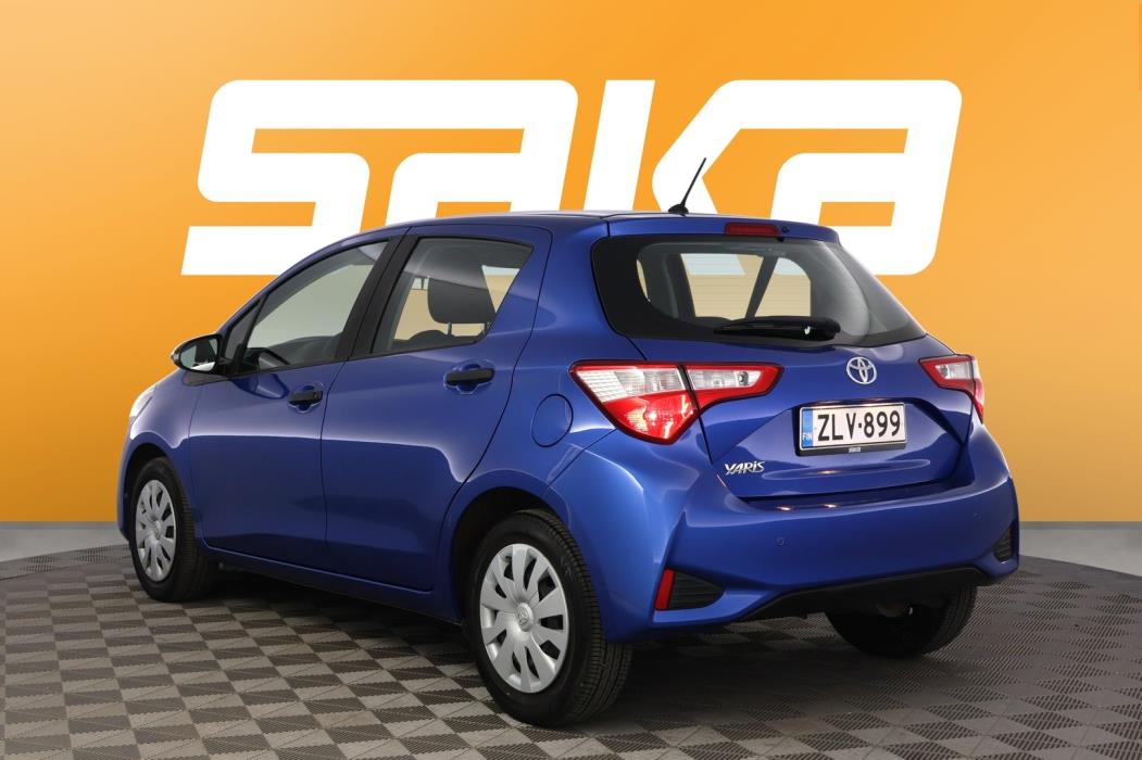 TOYOTA Yaris 2018