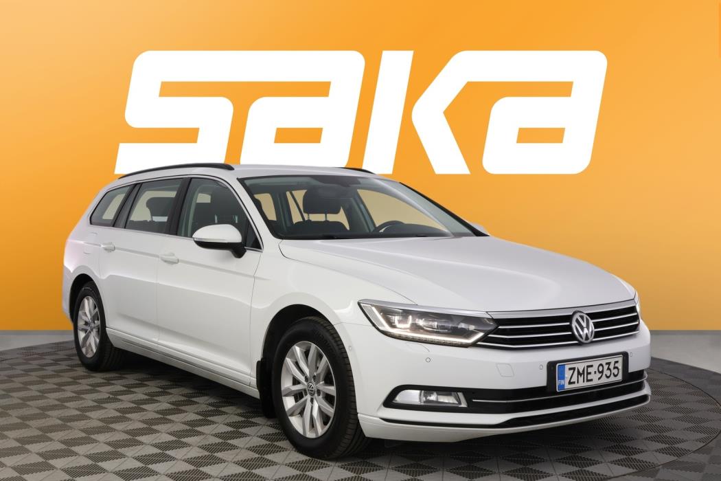 VOLKSWAGEN Passat 2018