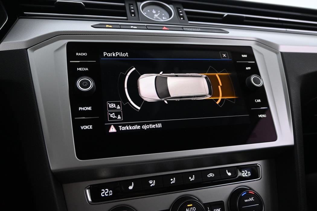 VOLKSWAGEN Passat 2018
