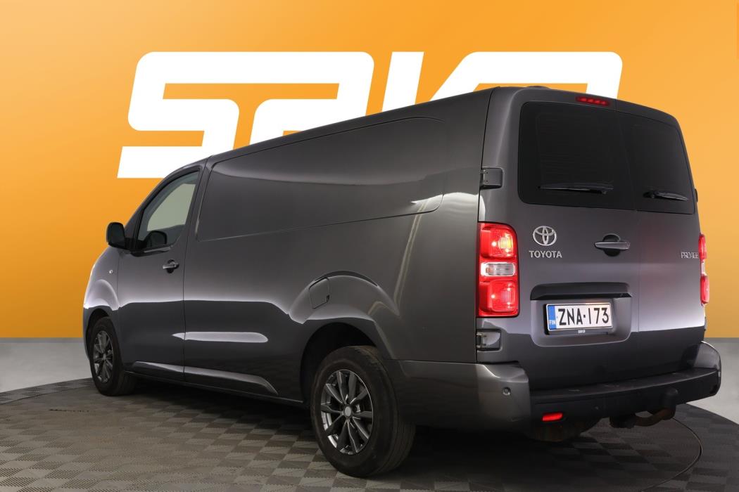 TOYOTA Proace 2021