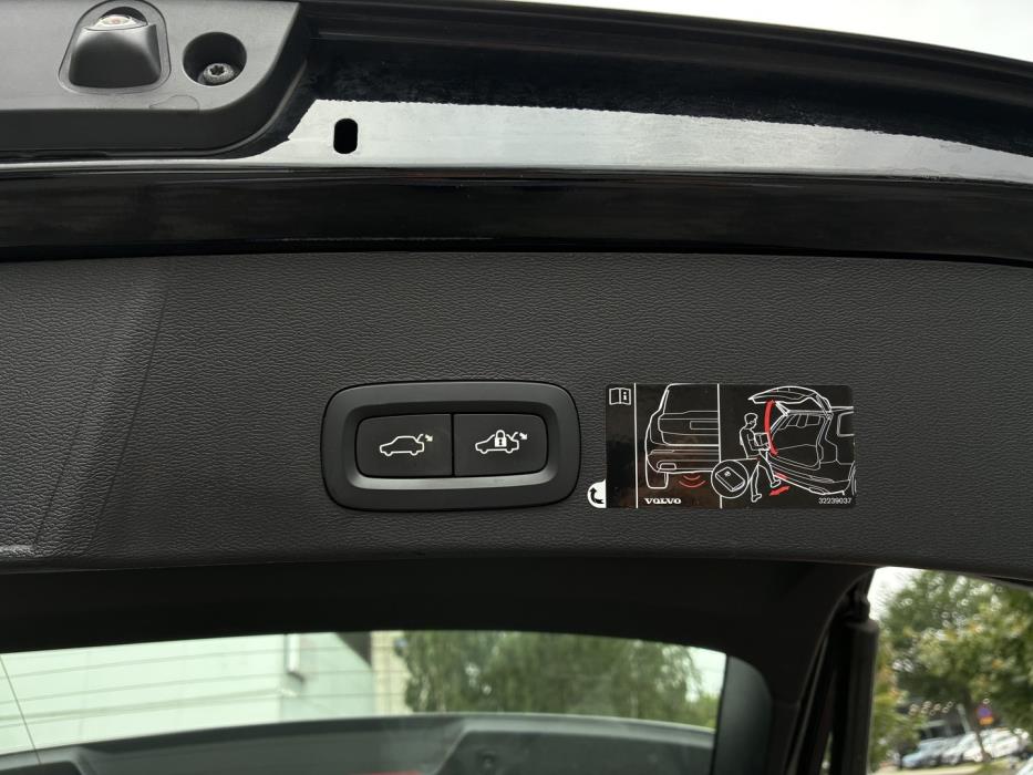 VOLVO XC40 2020