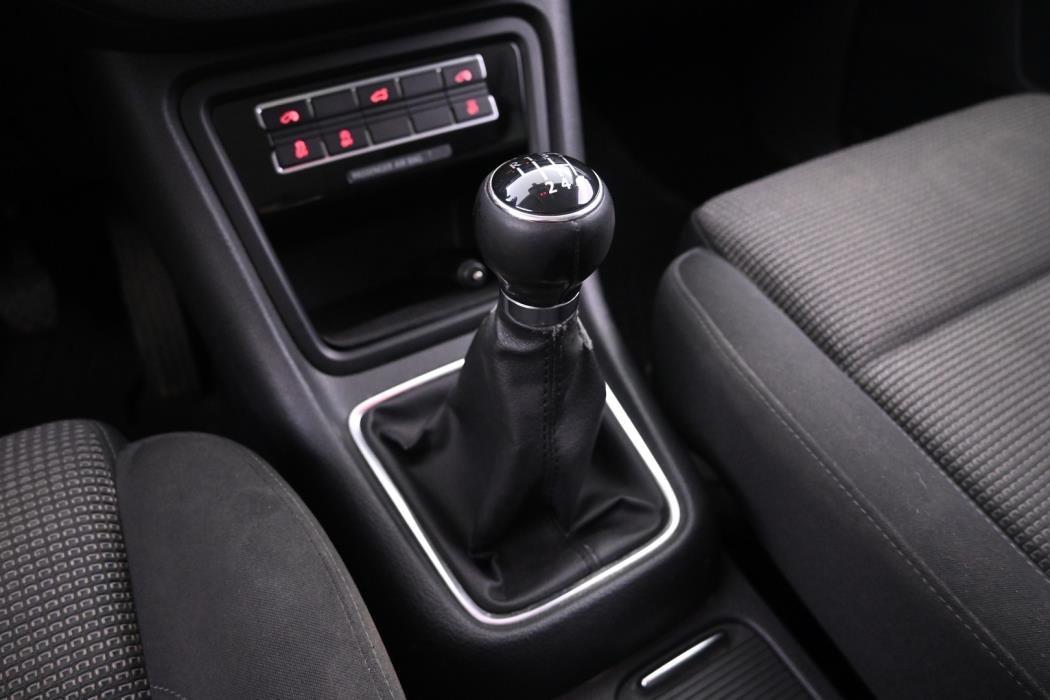 VOLKSWAGEN Sharan 2012