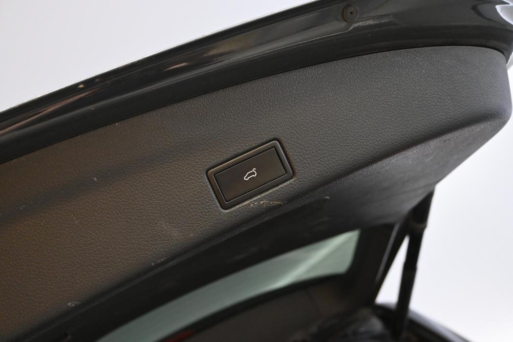 VOLKSWAGEN Sharan 2012