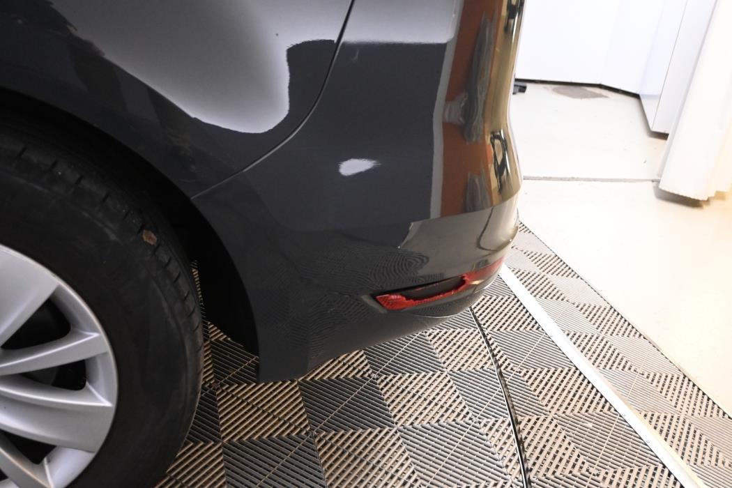 VOLKSWAGEN Sharan 2012