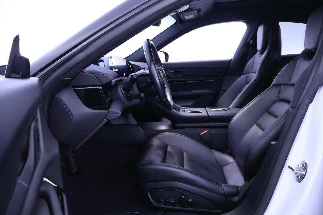 PORSCHE Taycan 2020