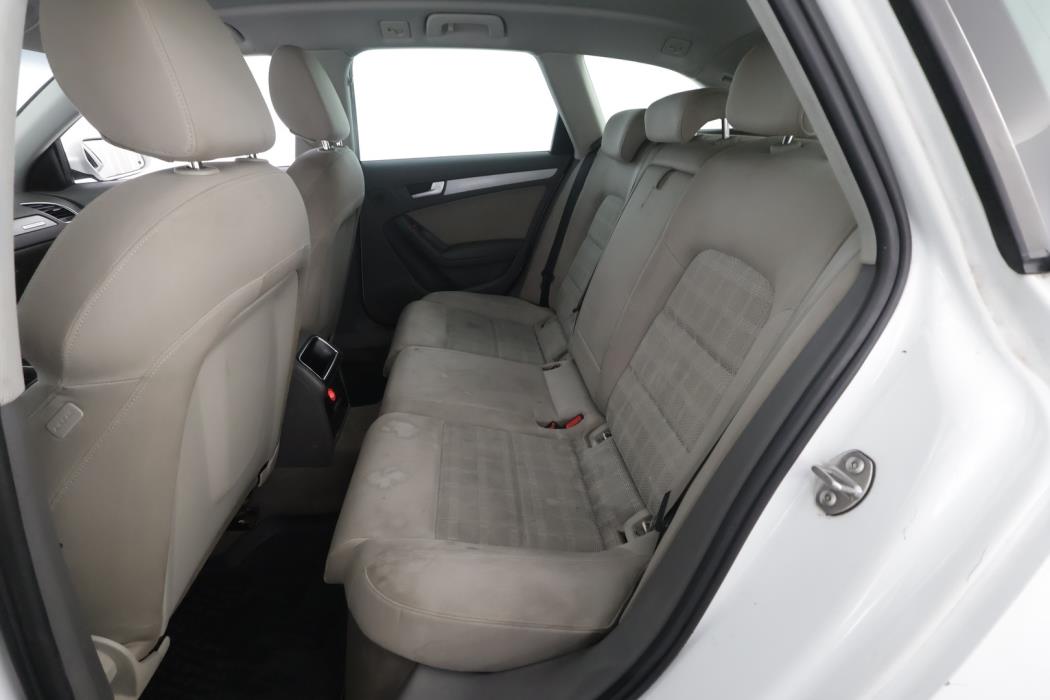 AUDI A4 2011