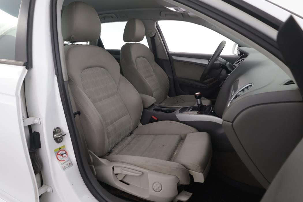 AUDI A4 2011