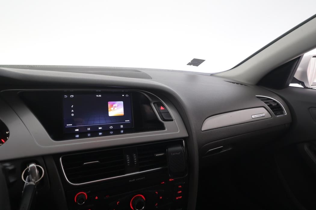 AUDI A4 2011