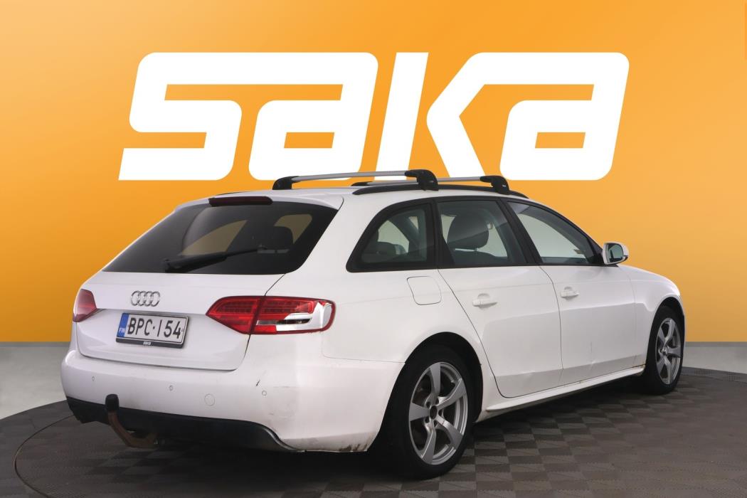 AUDI A4 2011