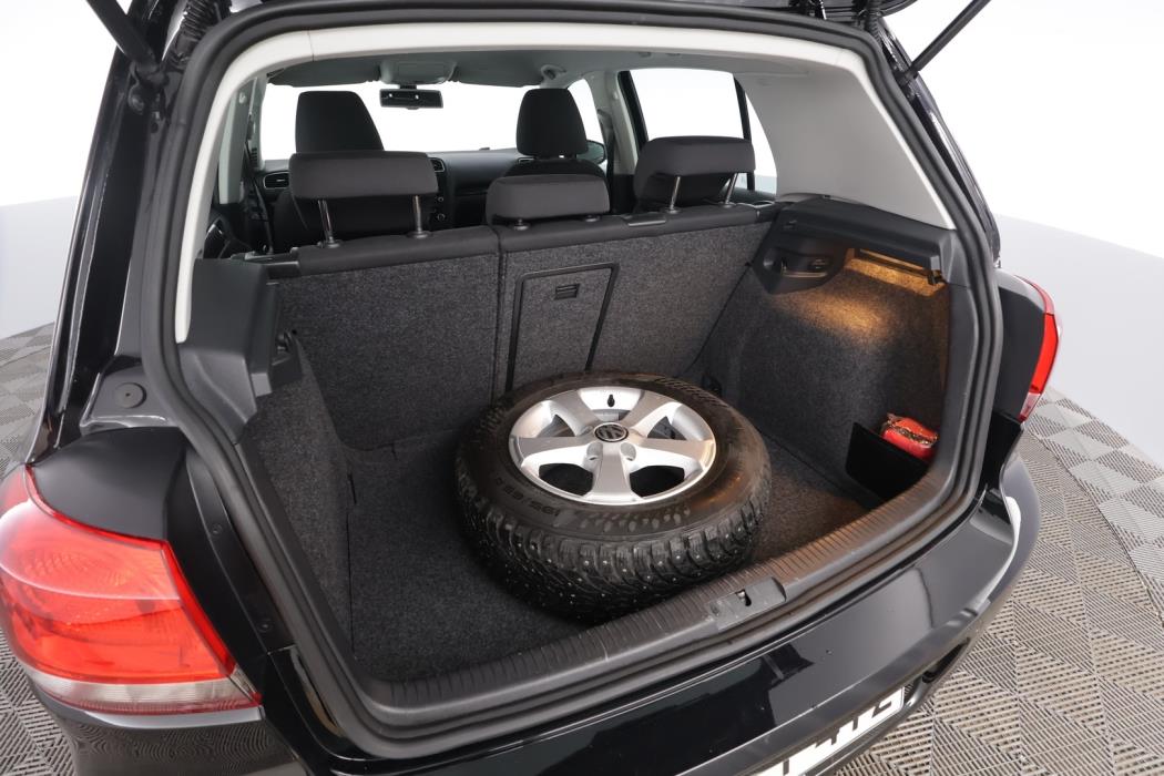 VOLKSWAGEN Golf 2013