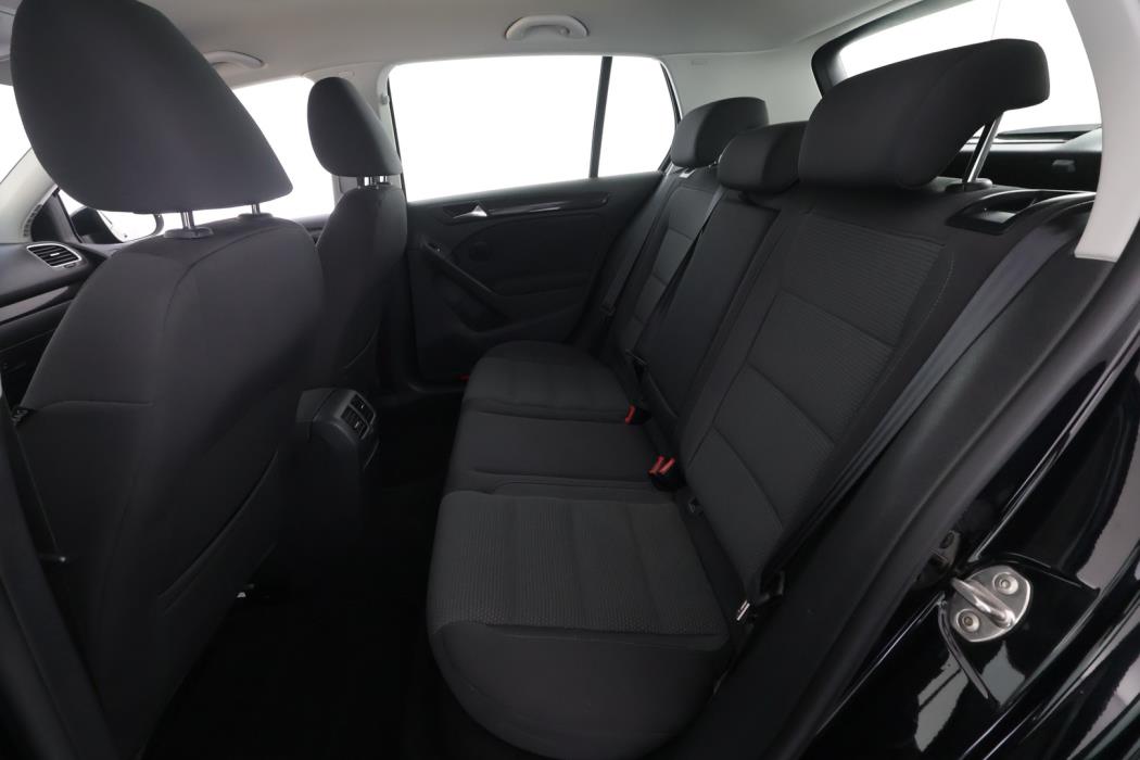 VOLKSWAGEN Golf 2013