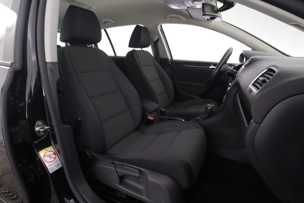 VOLKSWAGEN Golf 2013