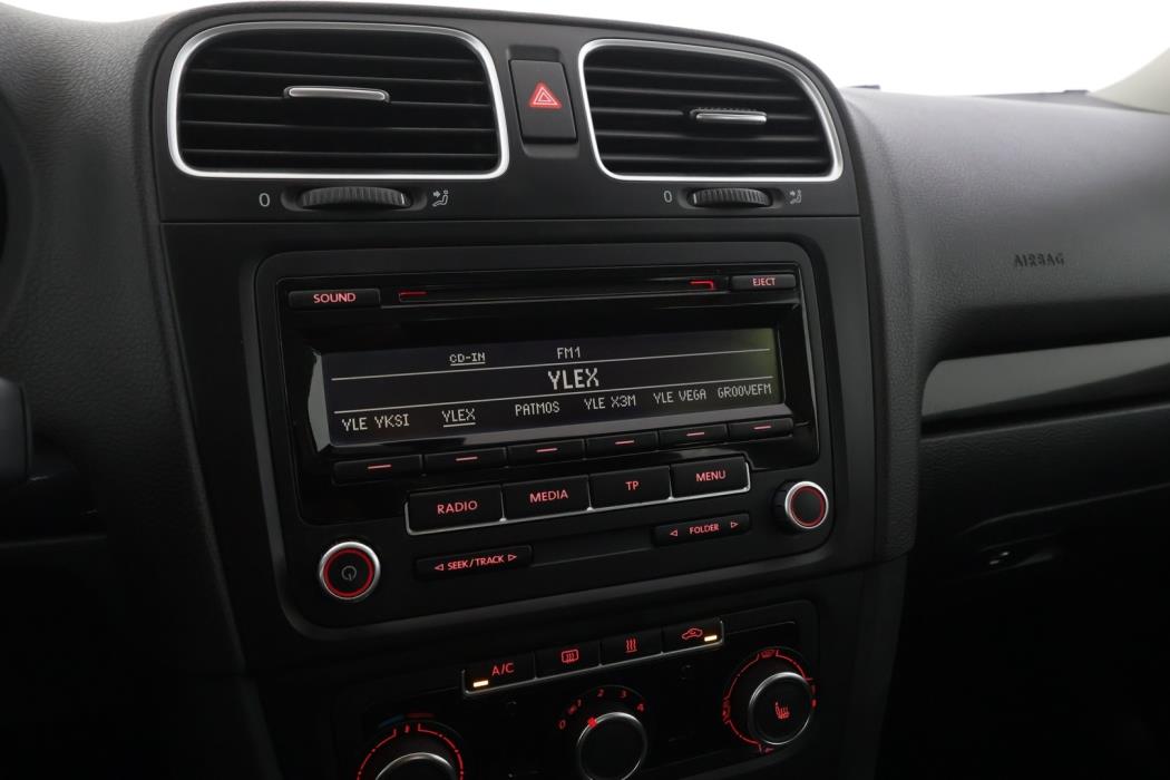 VOLKSWAGEN Golf 2013