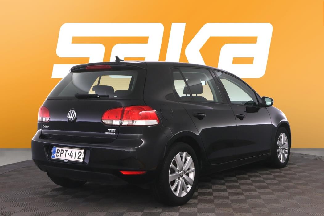 VOLKSWAGEN Golf 2013