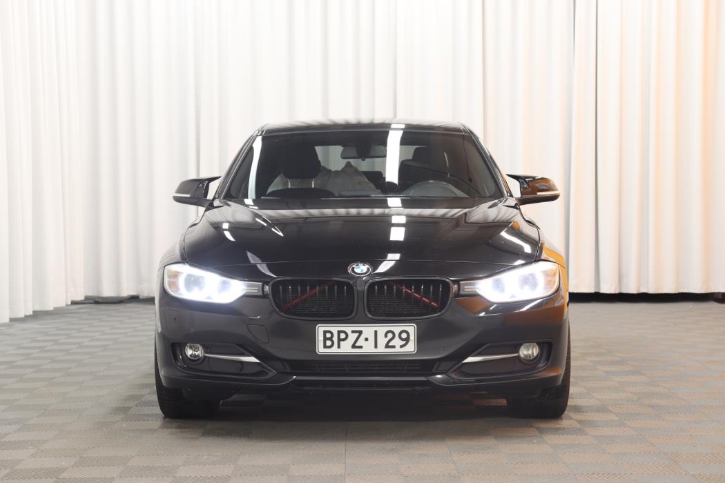 BMW 320 2013