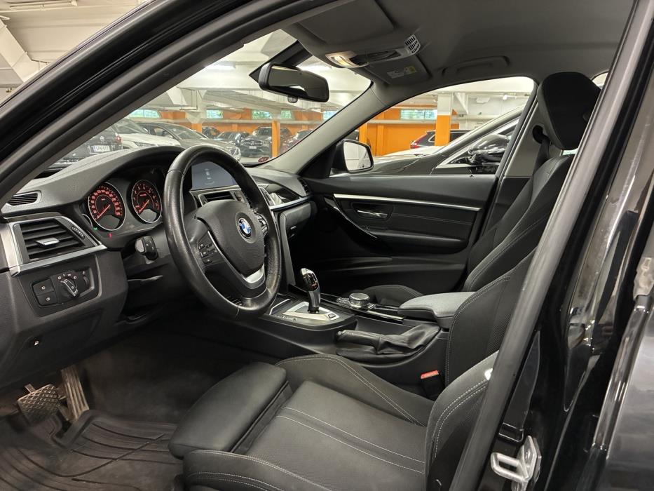 BMW 330 2018