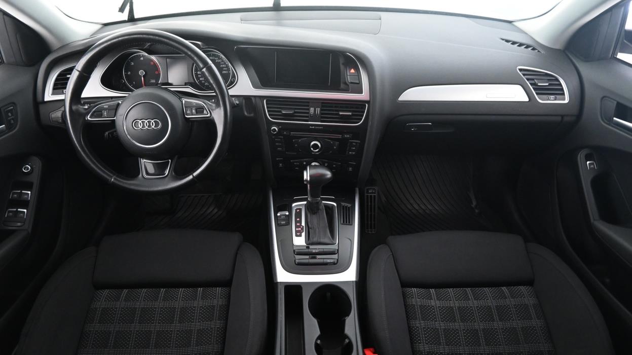 AUDI A4 2013