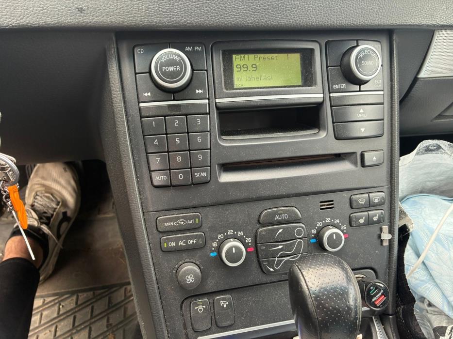 VOLVO XC90 2010