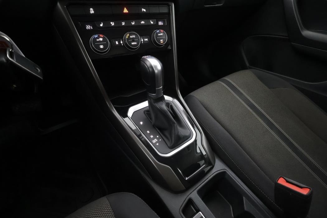VOLKSWAGEN T-Roc 2019