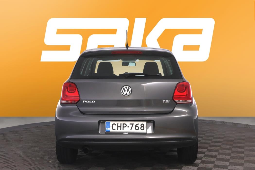 VOLKSWAGEN Polo 2011