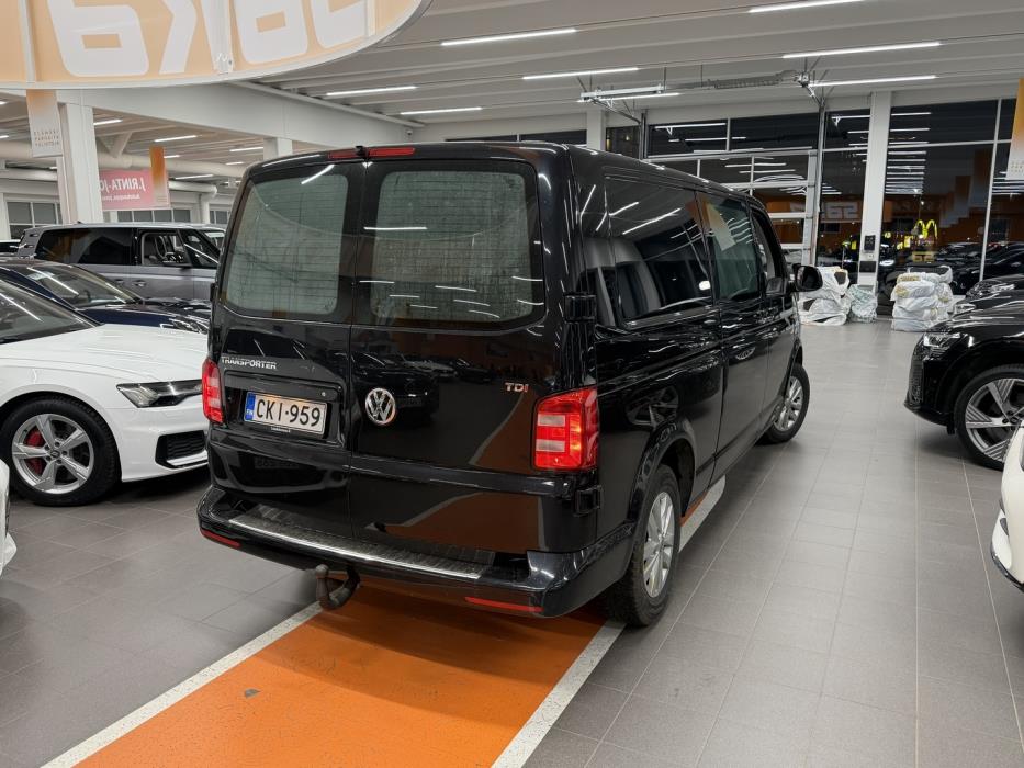 VOLKSWAGEN Transporter 2017