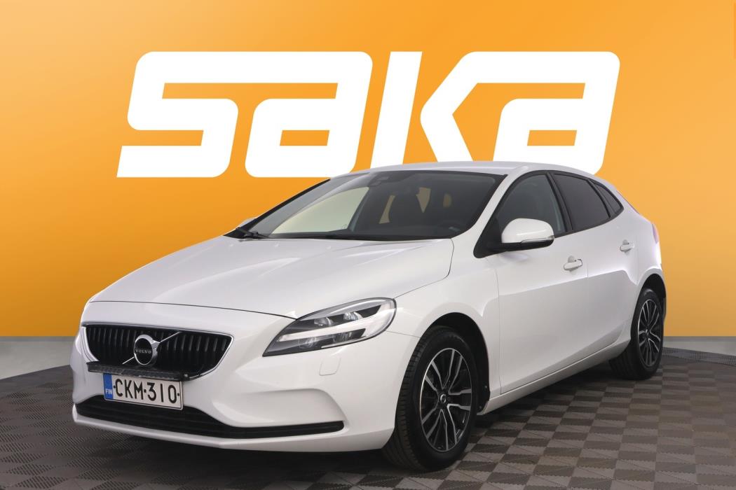 VOLVO V40 2017