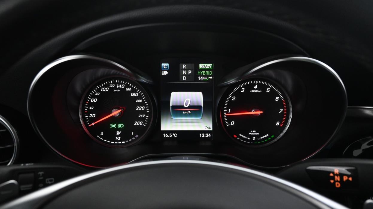 MERCEDES-BENZ GLC 2018