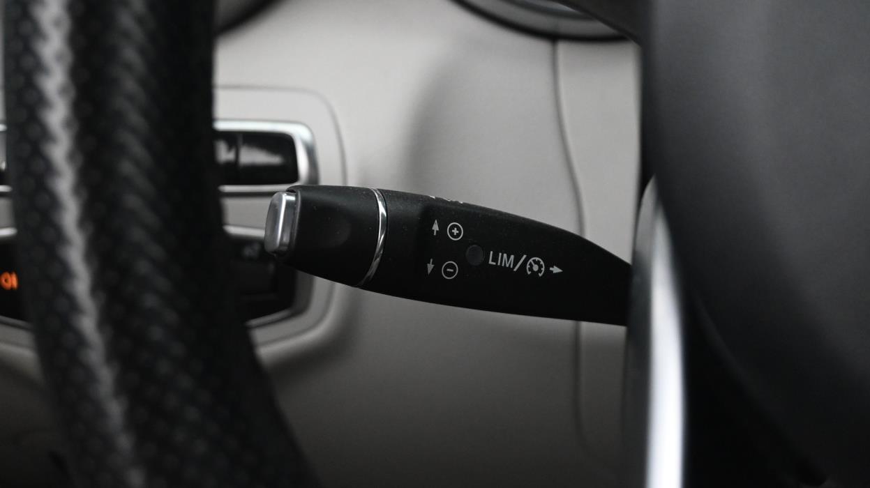 MERCEDES-BENZ C 2016