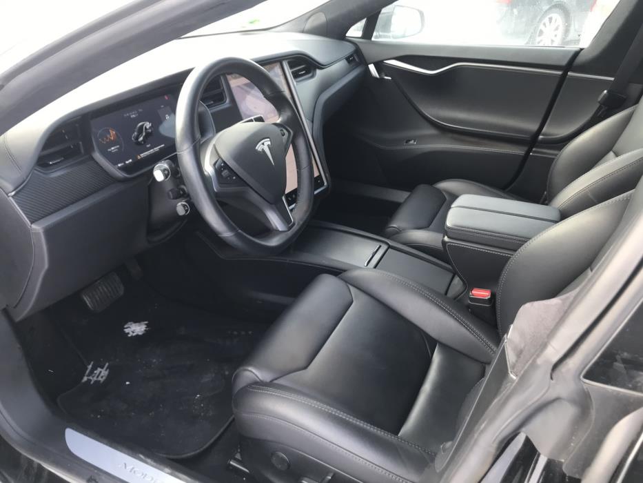 TESLA Model S 2018