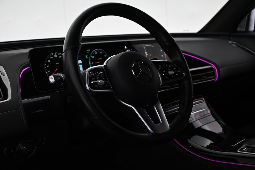 MERCEDES-BENZ EQC 2020