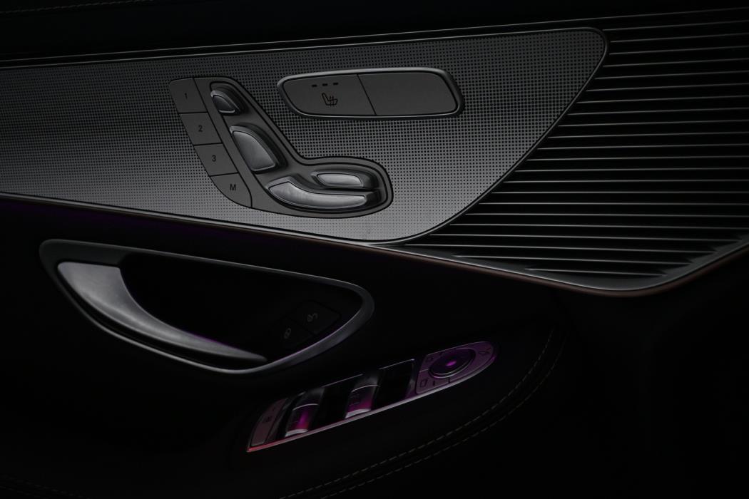 MERCEDES-BENZ EQC 2020