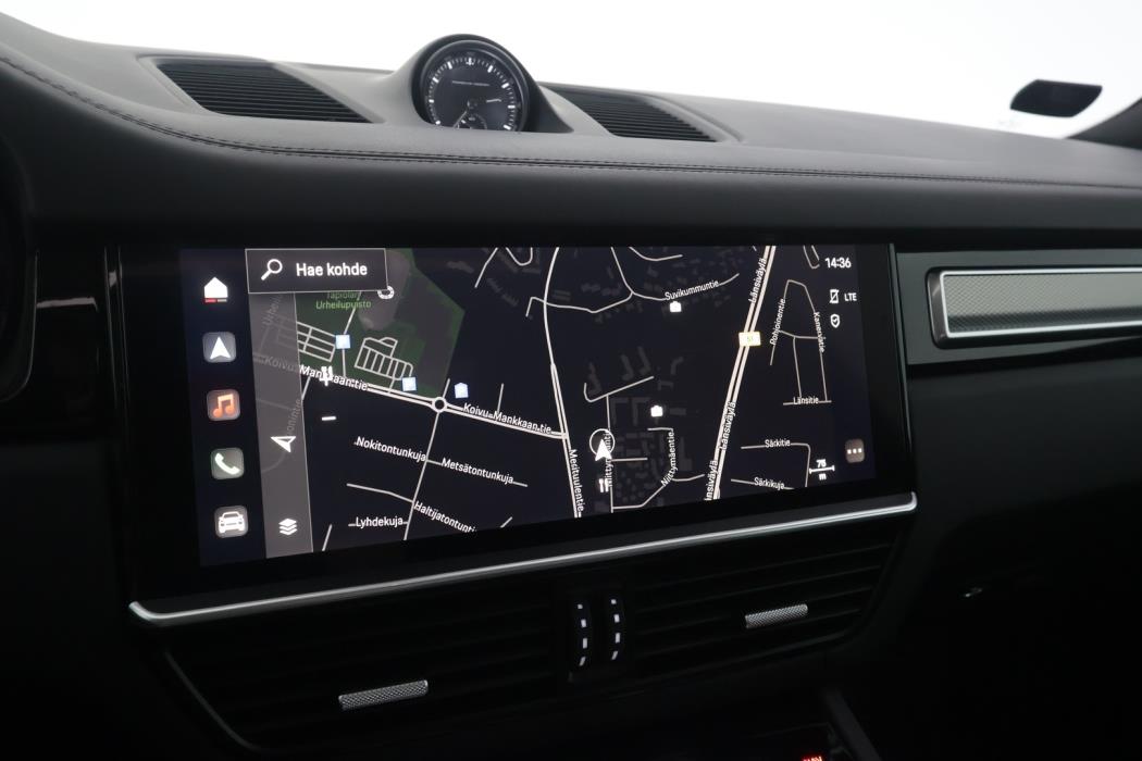 PORSCHE Cayenne 2023