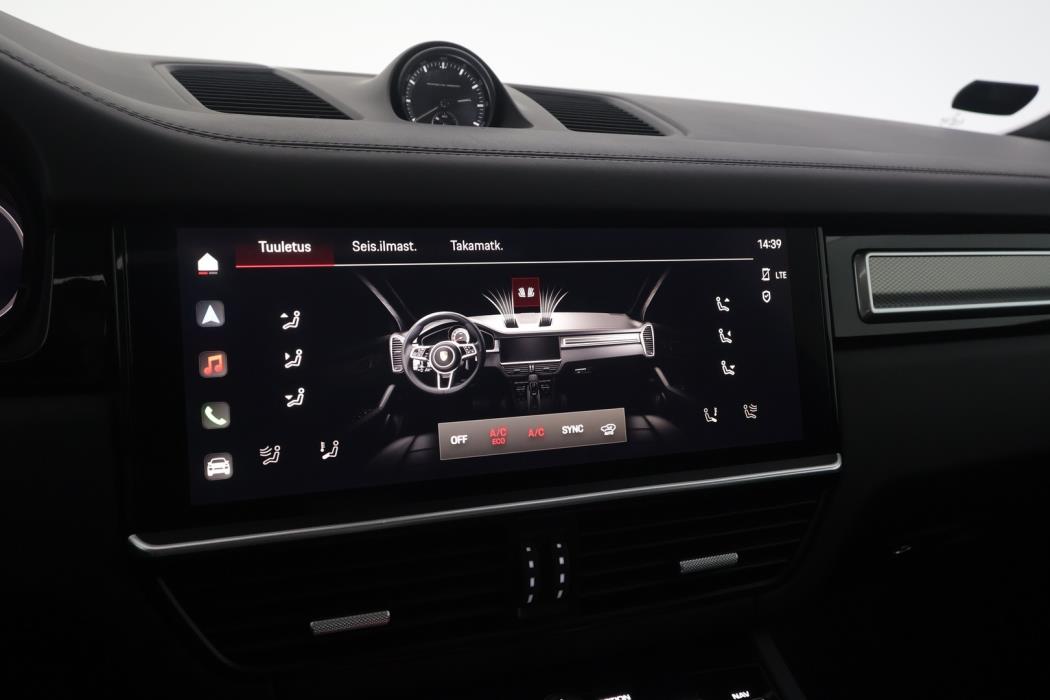 PORSCHE Cayenne 2023