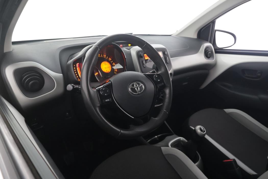 TOYOTA AYGO 2015