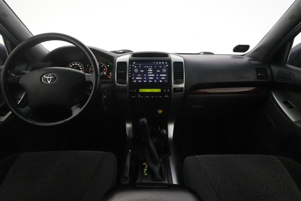 TOYOTA Land Cruiser 2006