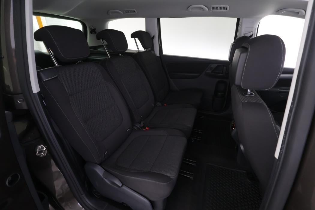 VOLKSWAGEN Sharan 2016