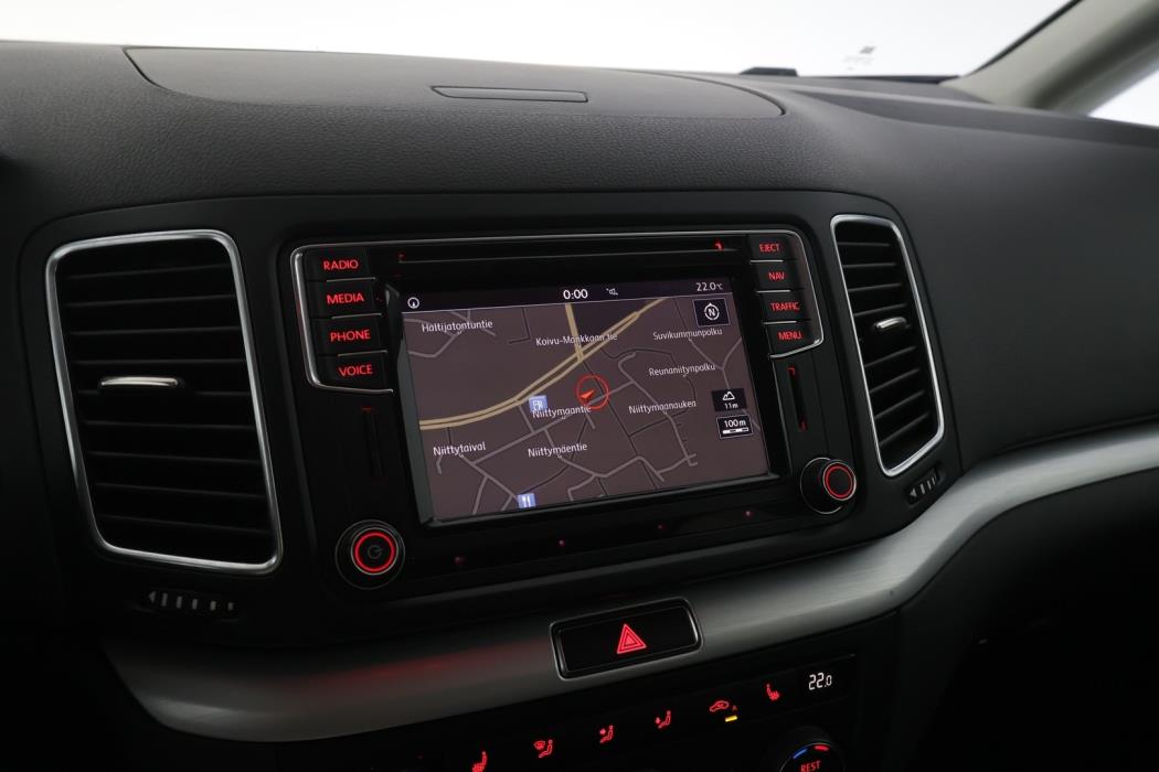 VOLKSWAGEN Sharan 2016