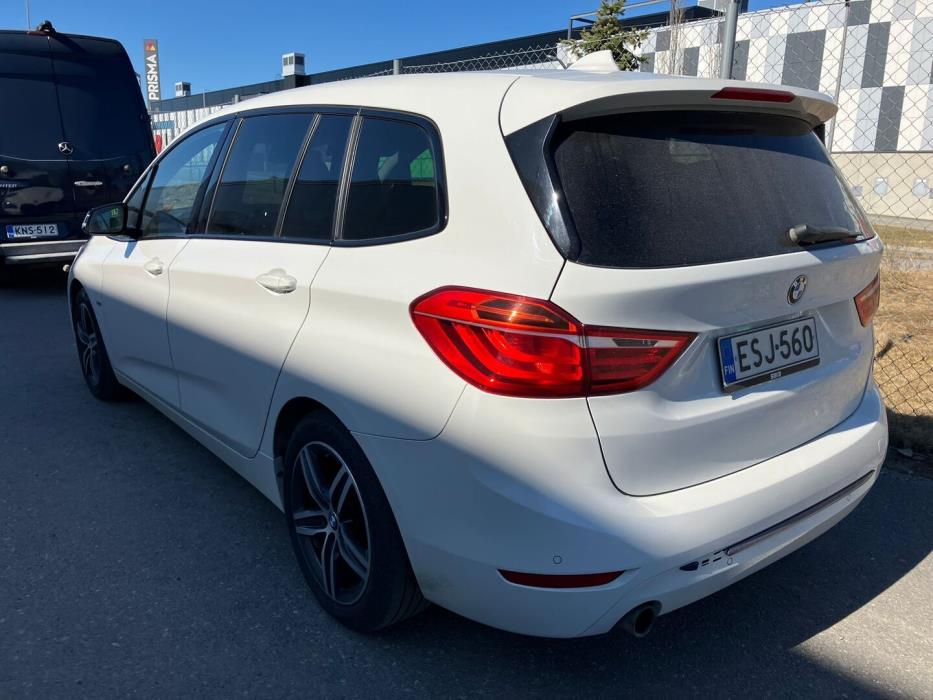 BMW 218 2016