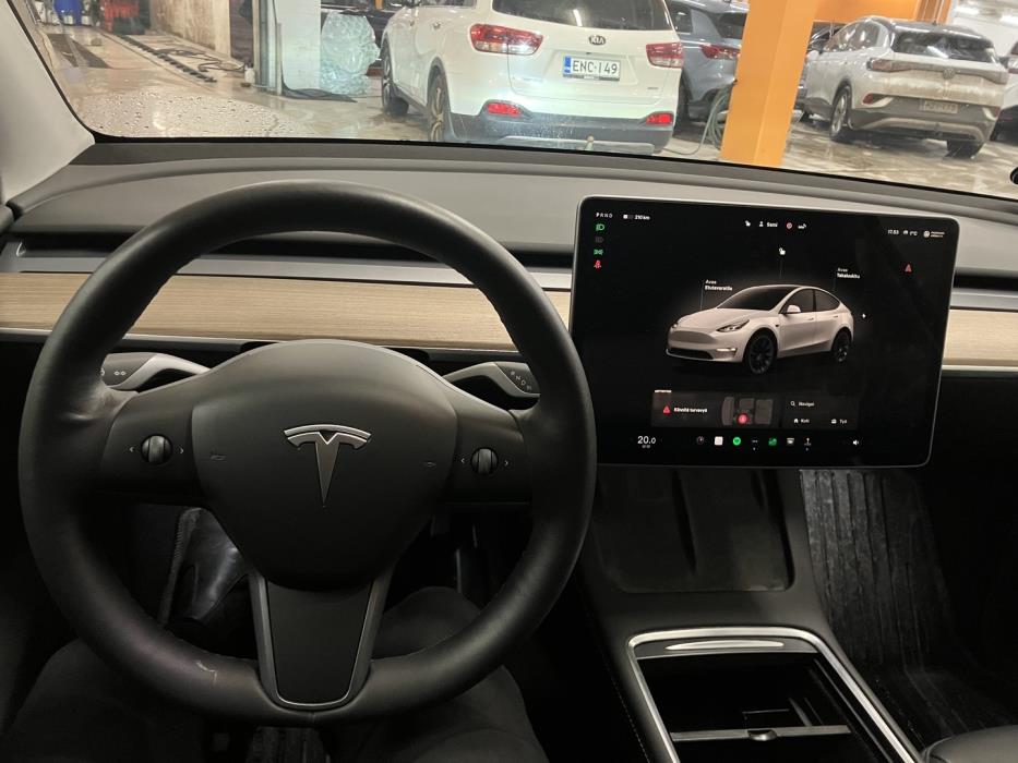 TESLA Model Y 2022