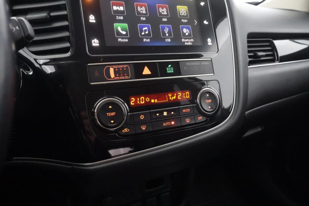 MITSUBISHI Outlander PHEV 2019