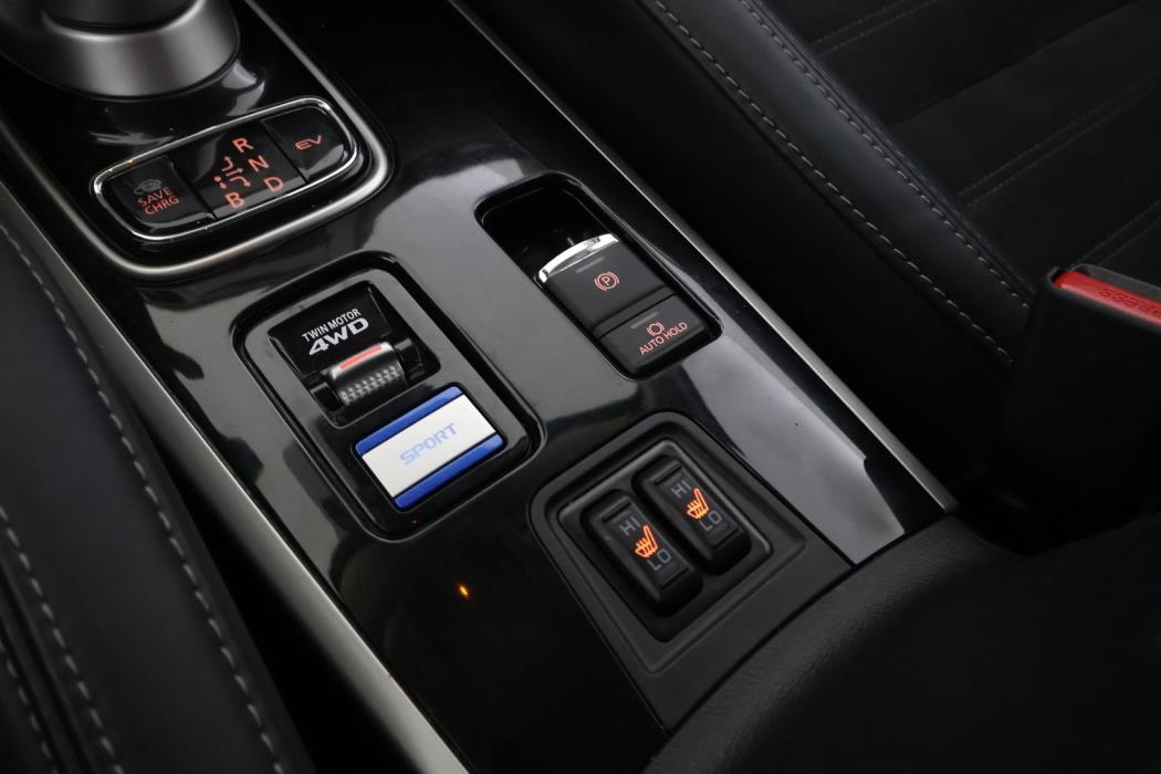 MITSUBISHI Outlander PHEV 2019