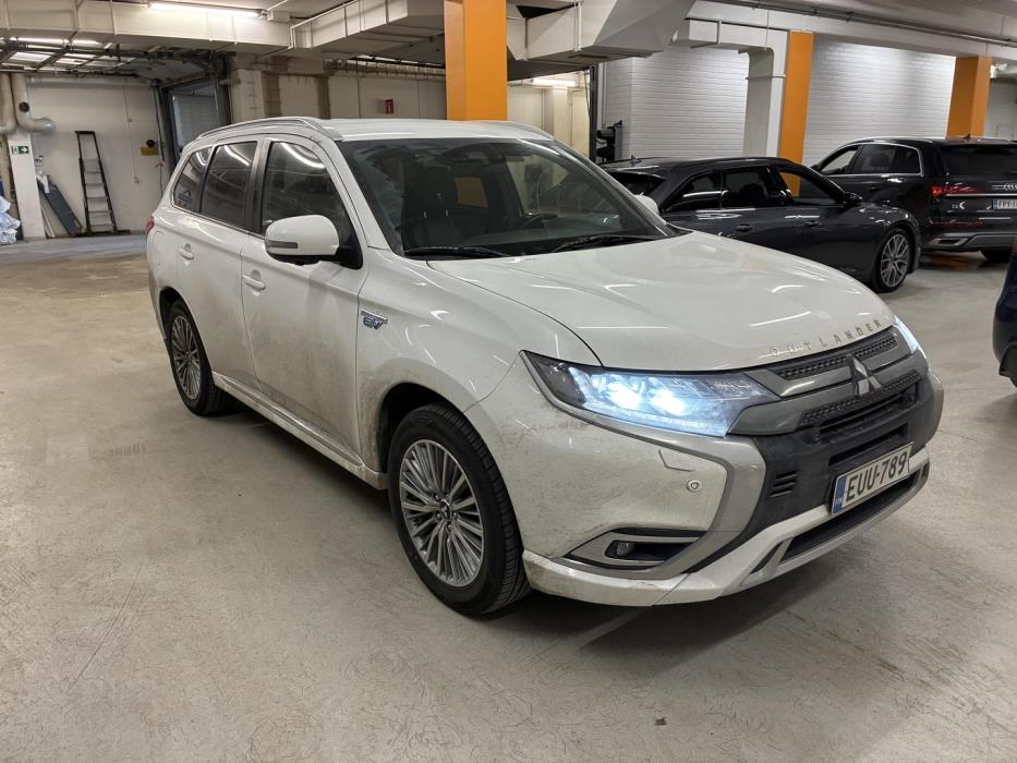 MITSUBISHI OUTLANDER PHEV 2021