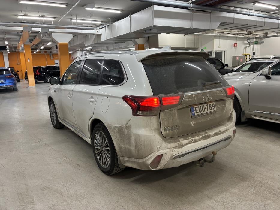 MITSUBISHI OUTLANDER PHEV 2021