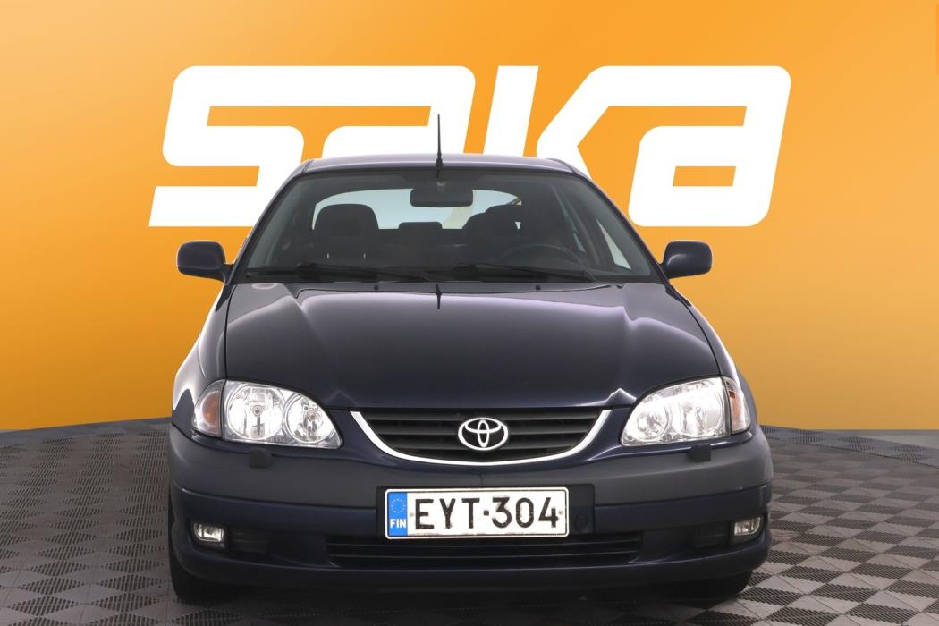 TOYOTA Avensis 2001